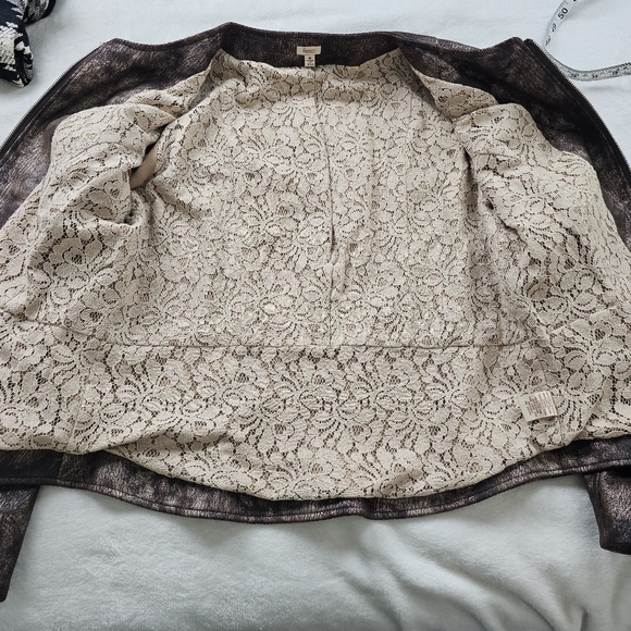 NWT Reba Bronze Faux Suede Zip Jacket Lace Lined Western Moto Style Size M - Picture 4 of 11